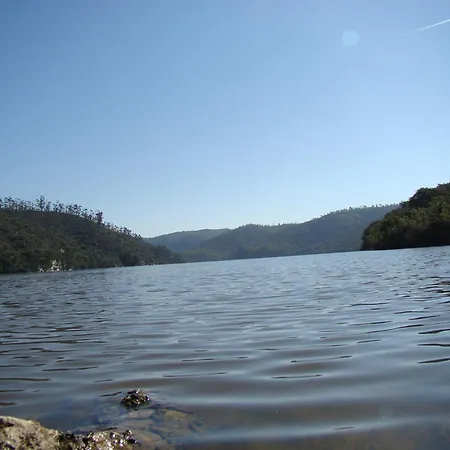 אתר נופש Dehesa Tres Riveros Herrera de Alcántara