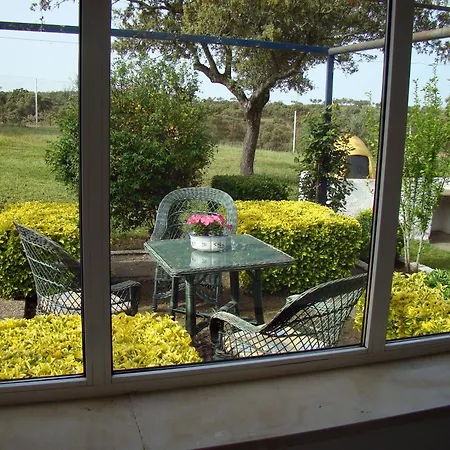 אתר נופש Dehesa Tres Riveros Herrera de Alcántara