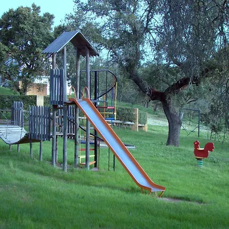 אתר נופש Dehesa Tres Riveros 3*