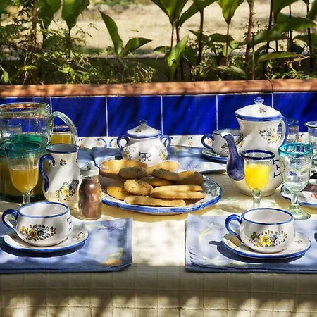 אתר נופש Dehesa Tres Riveros 3*